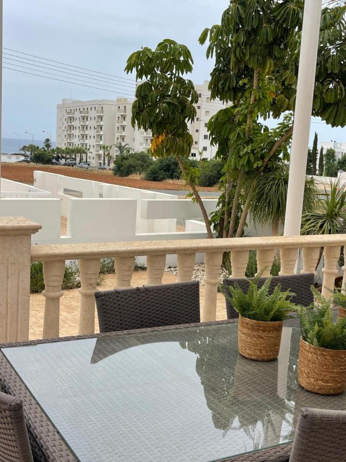 Tonia Seaview Villas Протарас Экстерьер фото